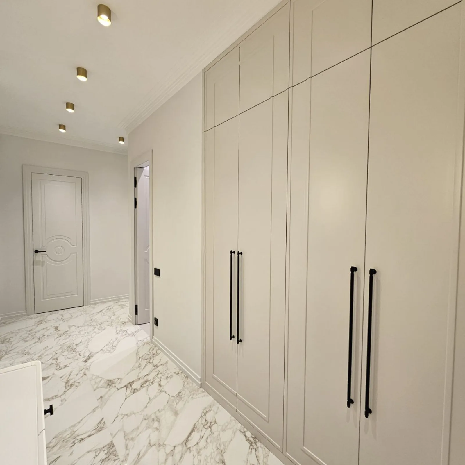 Интерьер — Серебряный Фонтан